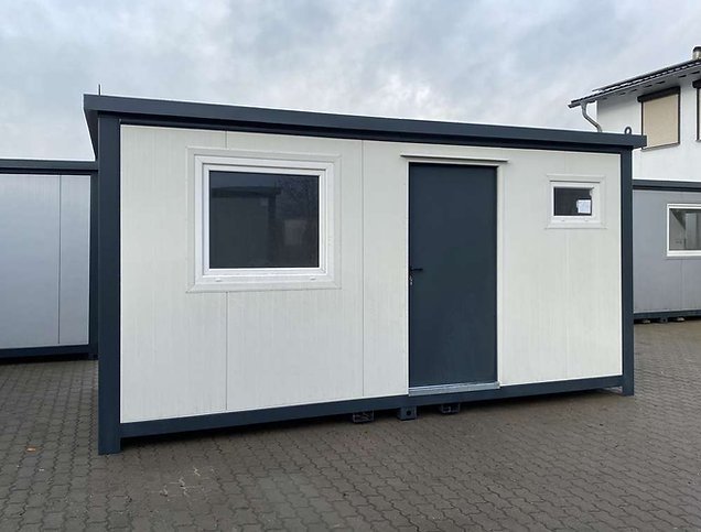 Contenedor 5×2,40m + Sanitario