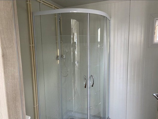 Contenedor 6x2,40m + WC, ducha y cocina - Imagen 6