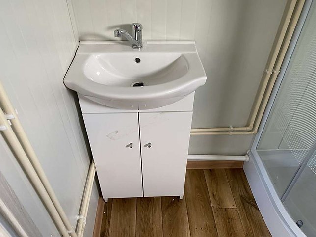 Contenedor 6x2,40m + WC, ducha y cocina - Imagen 8